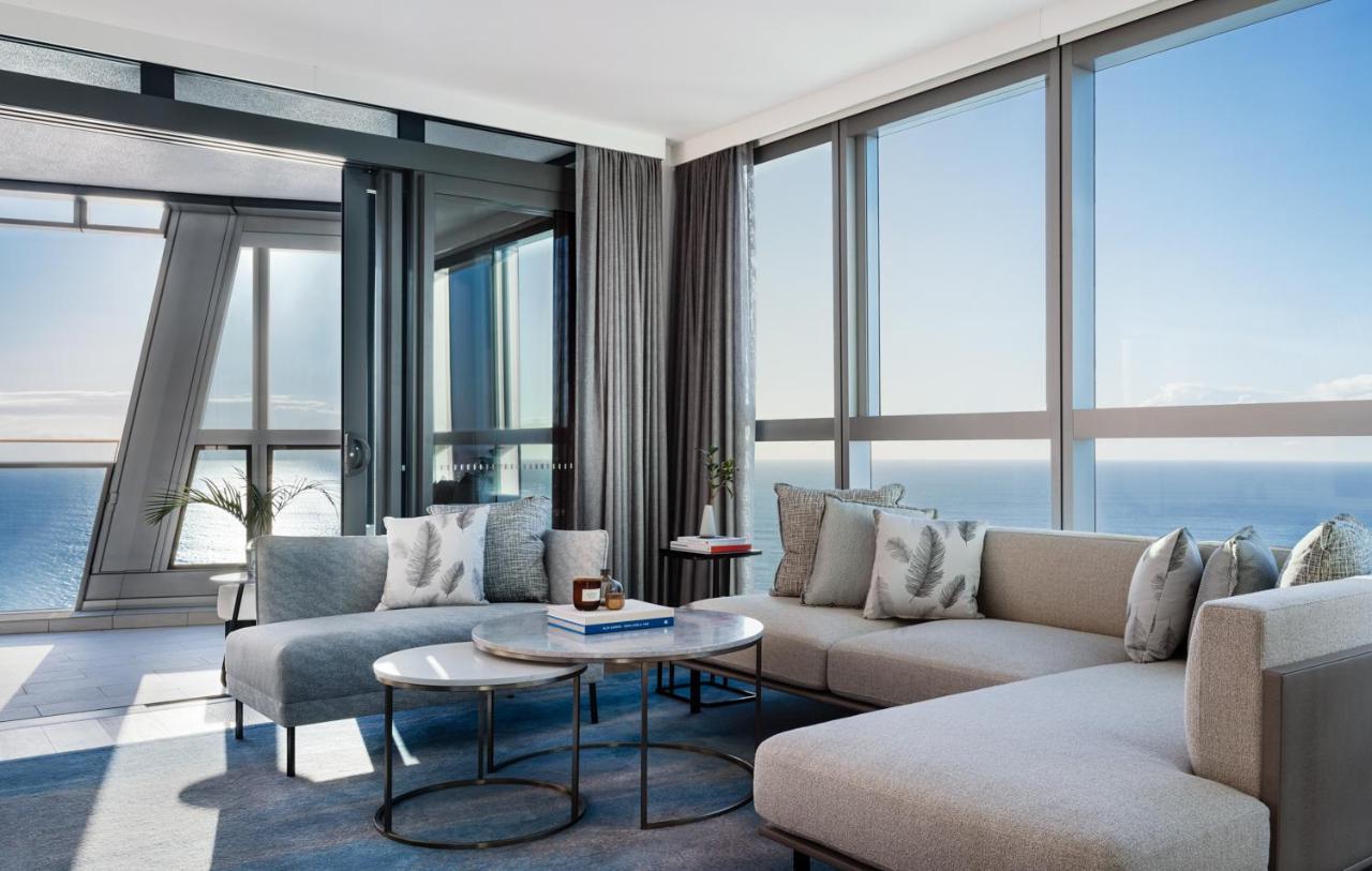 The Langham, Gold Coast And Jewel Residences Eksteriør bilde The living room of a Sky Loft